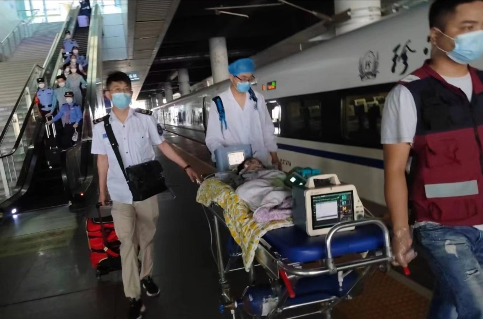 托克托县高铁转运公司